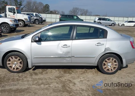 2010 Nissan Sentra 2.0S from USA, damaged, VIN 3N1AB6AP1AL600370